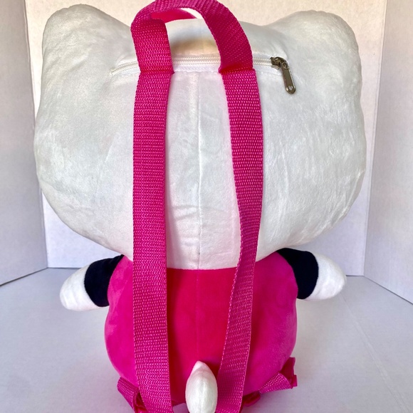 Hello Kitty Plush Backpack - Picture 5 of 11